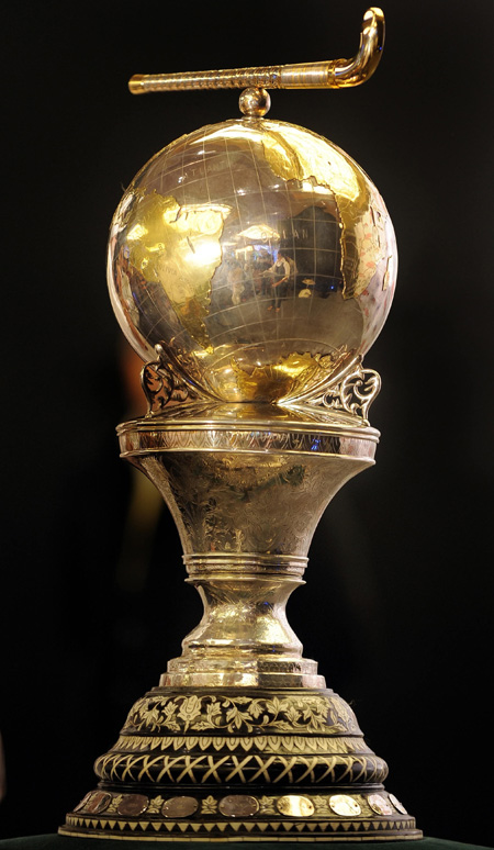 World Cup Cricket Trophy 1992. hockey world cup trophy